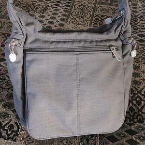 Piazza Daybag 2.0 with RFID security